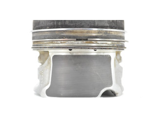 Píst 11258519401 BMW 3 F30 F35 F31 pro naftový motor 2.0 B47D20A