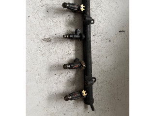 Топливная рампа 030133319L   Volkswagen Polo III 6N 6N2 6NF  