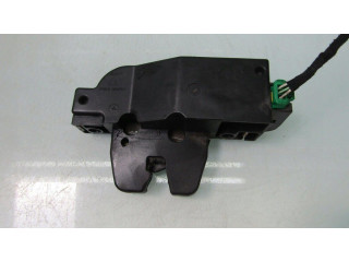 Замок задней крышки