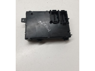 Блок предохранителей 13356923 Opel Meriva B