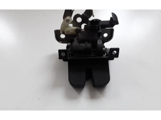 Замок багажника 3T5827520A Skoda Superb B6 (3T) 2008 - 2015 года