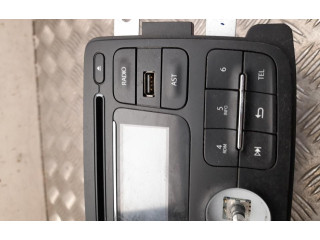 Радио/ проигрыватель CD/DVD / навигация 281150954R, R3515   Dacia Dokker