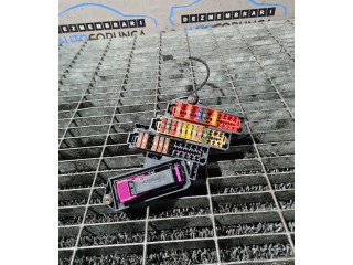   Pojistková skříňka    Audi Q7 4L 2007