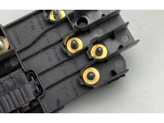 Блок предохранителей 2115452601 Mercedes-Benz R W251