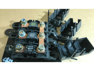 Блок предохранителей 5293147 Jaguar XJ X350