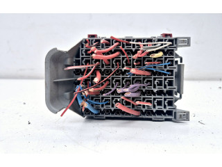 Блок предохранителей 9162439 Volvo S60