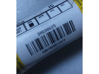 Боковая подушка безопасности 30698625, E057060811672 Volvo V50