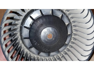 Вентилятор печки    8E1820021B, 01305508100   Audi A4 S4 B6 8E 8H