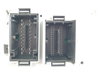 Блок предохранителей 00519383520   Opel Combo D    