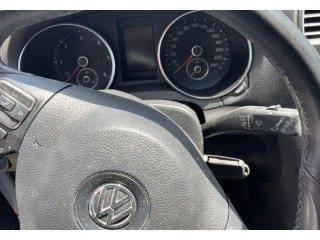 Панель приборов Volkswagen Golf VI