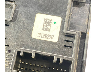 Блок предохранителей 284B75NA0B Nissan Rogue