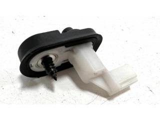 Передний датчик открытия / закрытия двери (крыло)