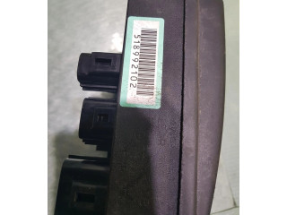 Блок предохранителей AW93-14A073-BC, 518987029 Jaguar XJ X351