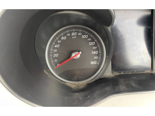 Панель приборов A4709009502   Mercedes-Benz X-class W470       