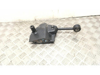 Другая деталь отсека двигателя