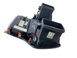 Радио/ проигрыватель CD/DVD / навигация