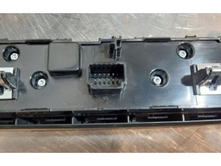 Блок управления климат-контролем 10684439   MG HS