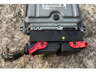 Блок управления двигателя Volvo C70 2006 - 2010 года