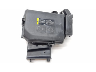 Блок предохранителей  23301690, 812461952   Chevrolet Volt II    