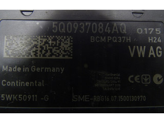 Блок комфорта 5Q0937084AQ Skoda Octavia Mk3 (5E)