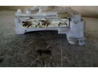 Pojistková skříňka 8273047451 Toyota Prius (XW30)