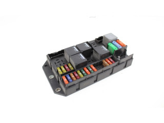 Блок предохранителей AW9314A073BC Jaguar XJ X351