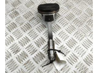 Поршень B 4204 T47 32298424, 31401957 Volvo XC40