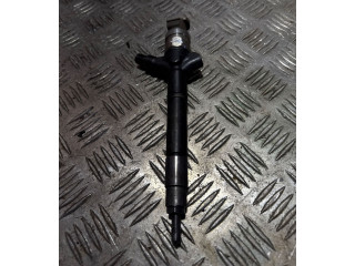 Vstřikovač 236700R030 Toyota Auris 150