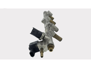 Топливная рампа 55183952, 55183953 Alfa Romeo GT 2.0