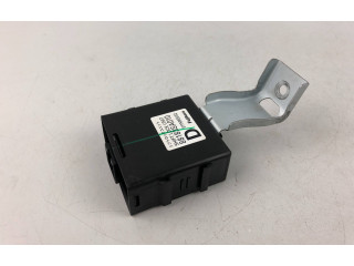 Блок управления 88183SA010   Subaru Forester SG