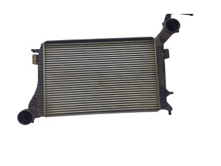 Интеркулер  1K0145803AL   Volkswagen Caddy 