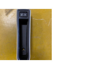 Включатель электрических окон