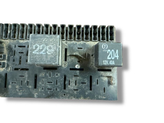 Блок предохранителей 443941822A Volkswagen Golf II