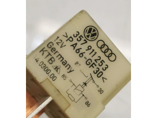 Блок предохранителей 8l0941822, 7m0951253a Volkswagen Golf IV