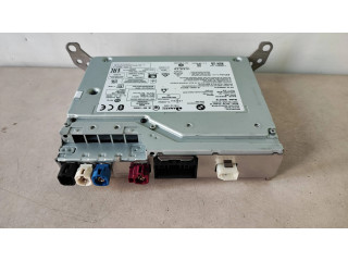 Радио/ проигрыватель CD/DVD / навигация