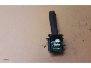 Ручка стеклоочистителей    Volvo V70