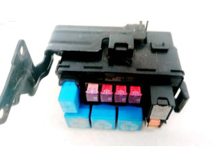 Блок предохранителей 819402H000, 81940-2H000 KIA Ceed