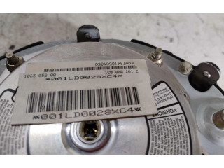 Подушка безопасности водителя 1C0880201E Volkswagen New Beetle