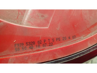 Задний фонарь правый 50504818 Alfa Romeo 159