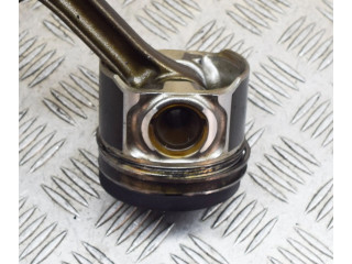 Píst 03G107065J, 038198401D Volkswagen PASSAT B6 pro naftový motor 2.0 BKP