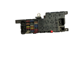 Блок предохранителей  518323324, 8637841   Volvo V70    