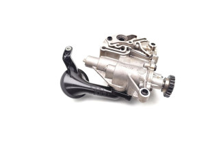 Масляный насос CCZA 06H115105 Skoda Octavia Mk2 (1Z)