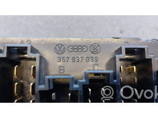 Блок предохранителей 357937039 Ford Galaxy