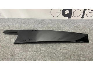 Облицовка стекла задней двери