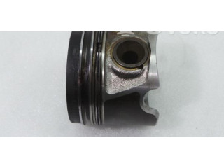 Píst 7901J Audi RS4 B7