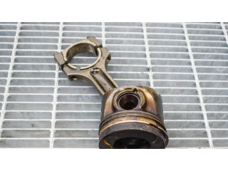 Píst 7792745 BMW 5 E60 E61 pro naftový motor 3.0 M57 D30 (306D3)