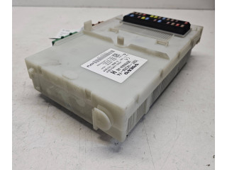 Блок предохранителей 31254535AA Volvo V70