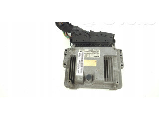 Блок управления двигателем Блок управления 05187223AB Jeep Cherokee III KJ