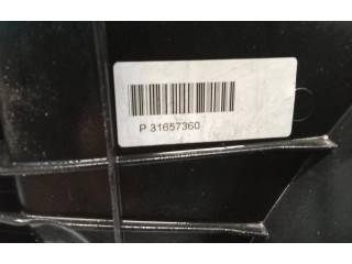 Интеркулер 31657360, 32224829 Volvo XC60