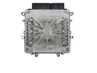 Блок управления двигателя     P31303388, 1039S33755    Volvo XC70 